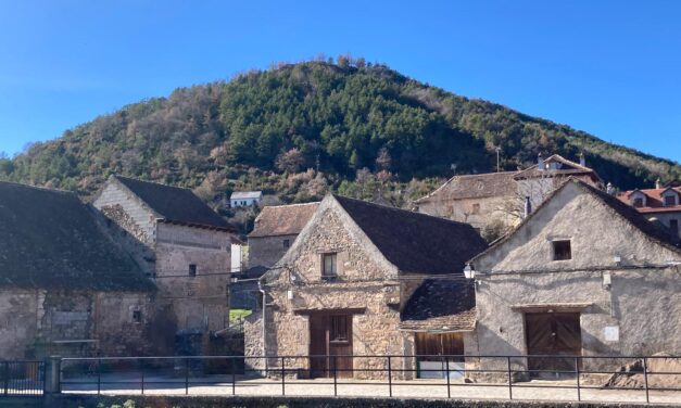 Historia y remeranza de los chitanos d’Echo